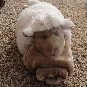 Lamb pillow & blanket set